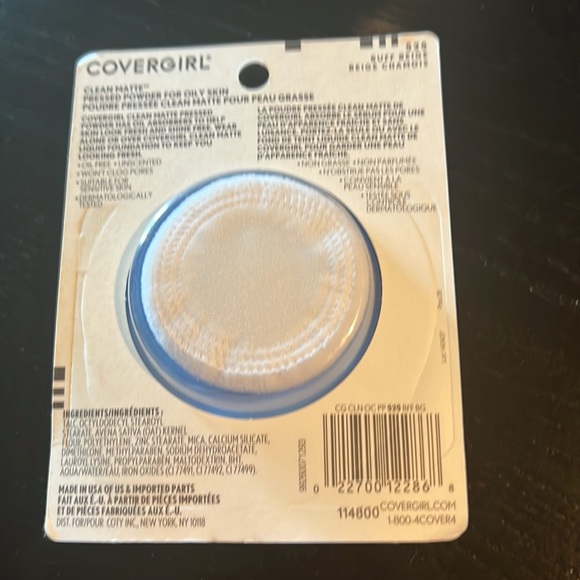 NWT Covergirl Clean Matte Pressed Powder - Picture 2 of 4